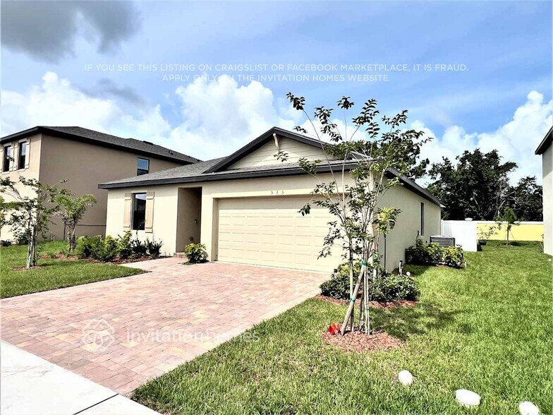 Building Photo - 533 Seaspray Dr