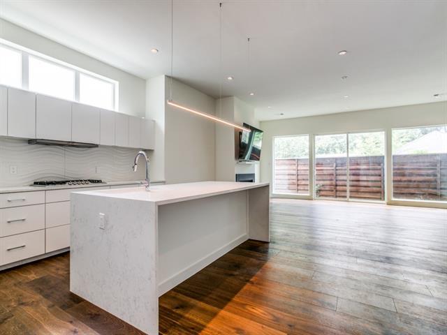 Building Photo - 3583 Dorothy Ave