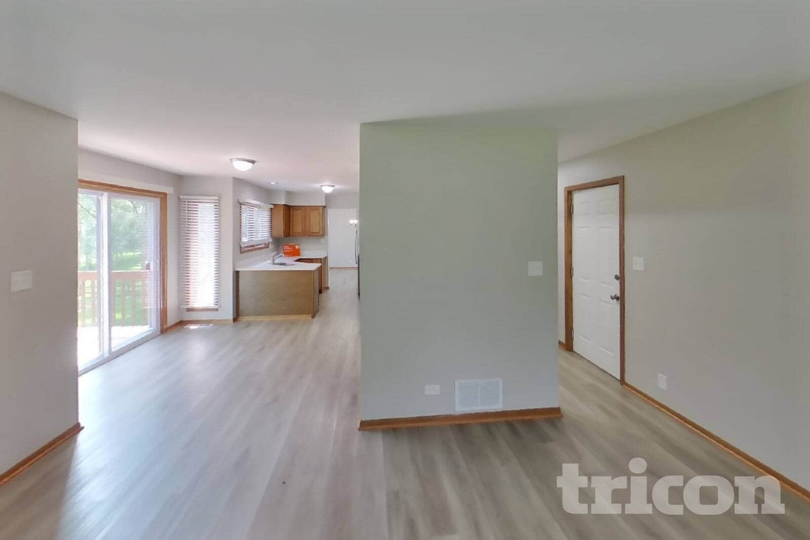 Building Photo - 5004 Lake Dawnwood Dr