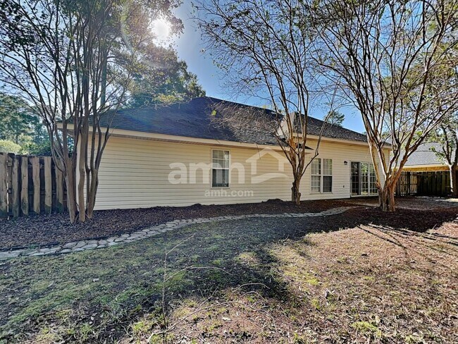 Building Photo - 103 Richmond Way