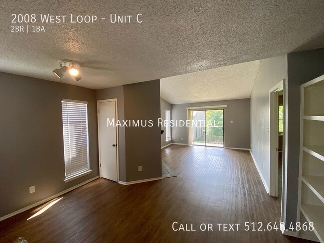 Building Photo - Spacious 2/1 Villas on Walnut Creek