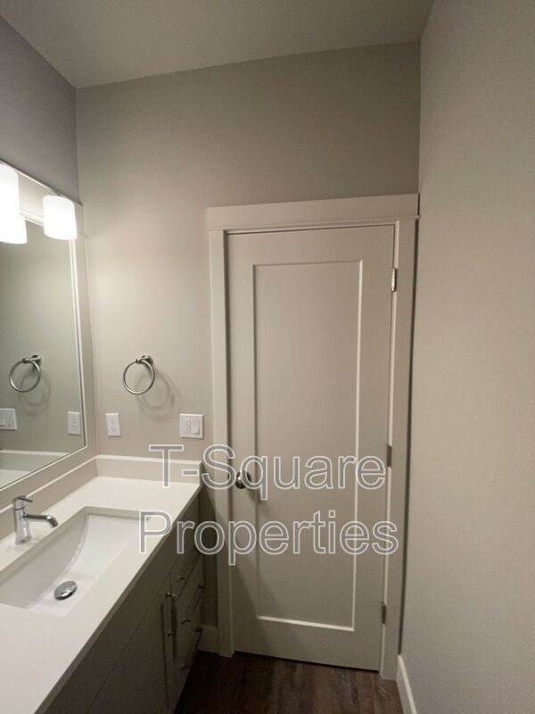 Building Photo - 19923 Cypress Way