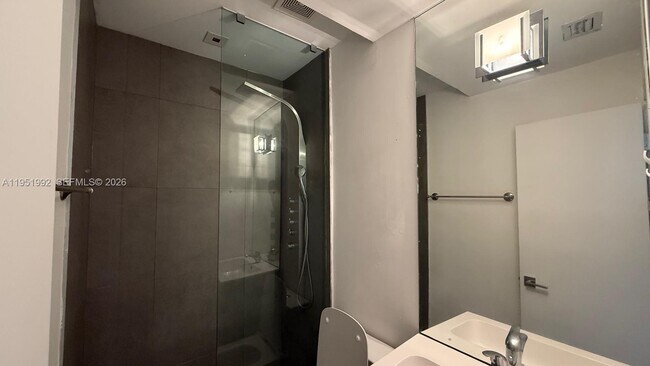 Building Photo - 600 15th St