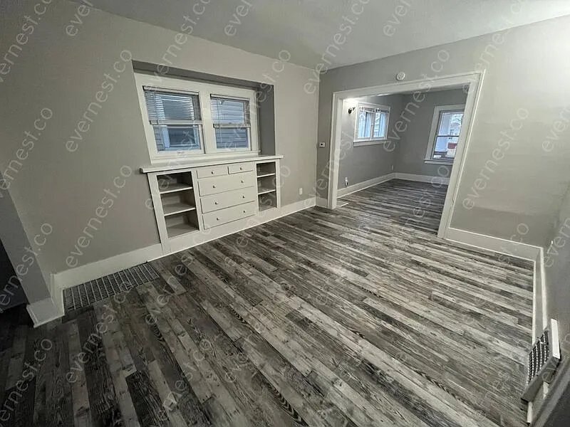 Building Photo - 3633 Almeda Dr