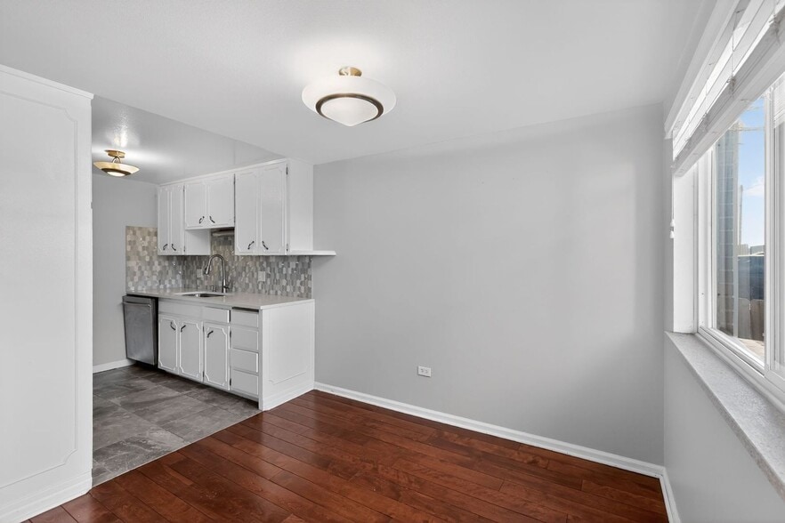 Building Photo - 2262 S Vly Hwy