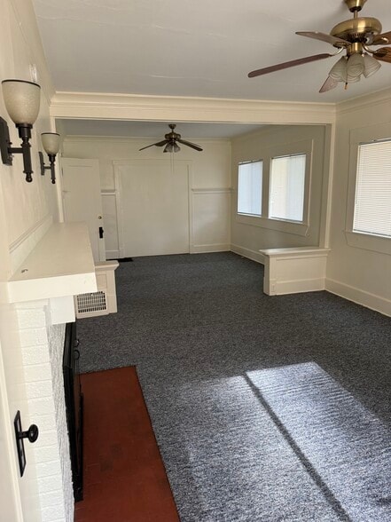 Living Room - 1809 W Laura Ave