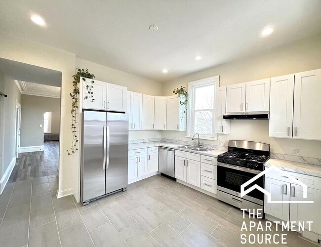 Primary Photo - 2937 W Jackson Blvd