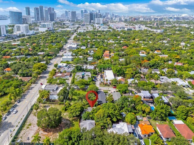 Building Photo - 176 NE 50th St