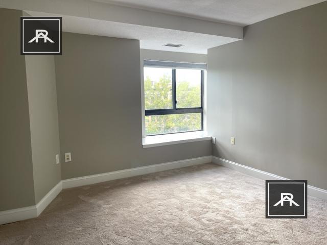 Building Photo - 2 bedroom in Brookline MA 02446