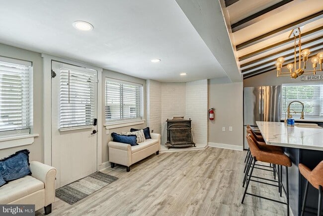 Building Photo - 5708 Park Blvd