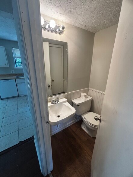Building Photo - 286 Plus Park Blvd