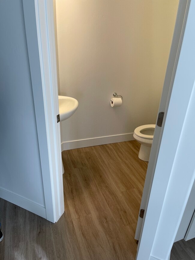 Building Photo - 1099 N Ledger Dr