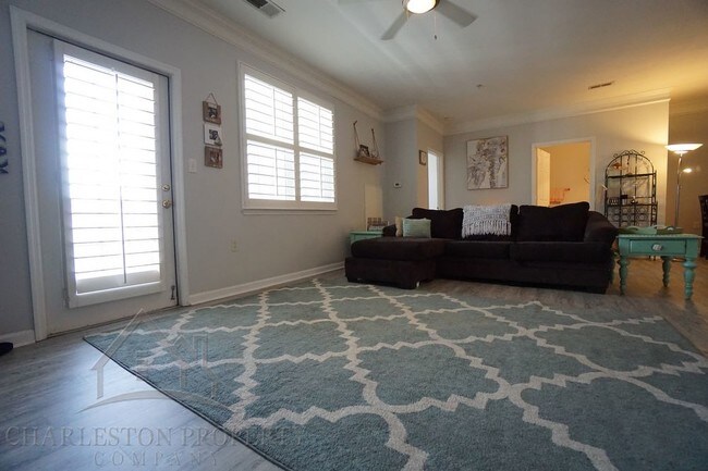 Building Photo - 1487 Cambridge Lakes - Mount Pleasant