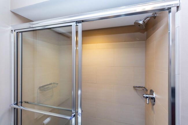 Building Photo - SOPHISTICATED COMFORT in HISTORIC FRANKLIN