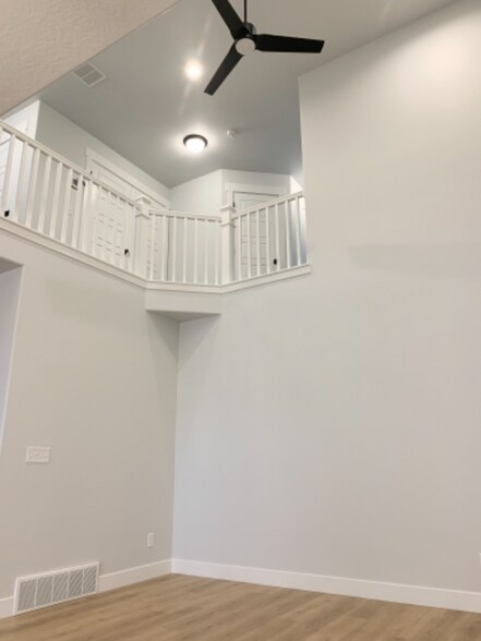 Building Photo - 13967 Silver Peak Ln