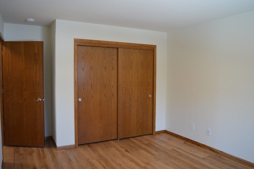 Building Photo - 2668 Mutchler Rd