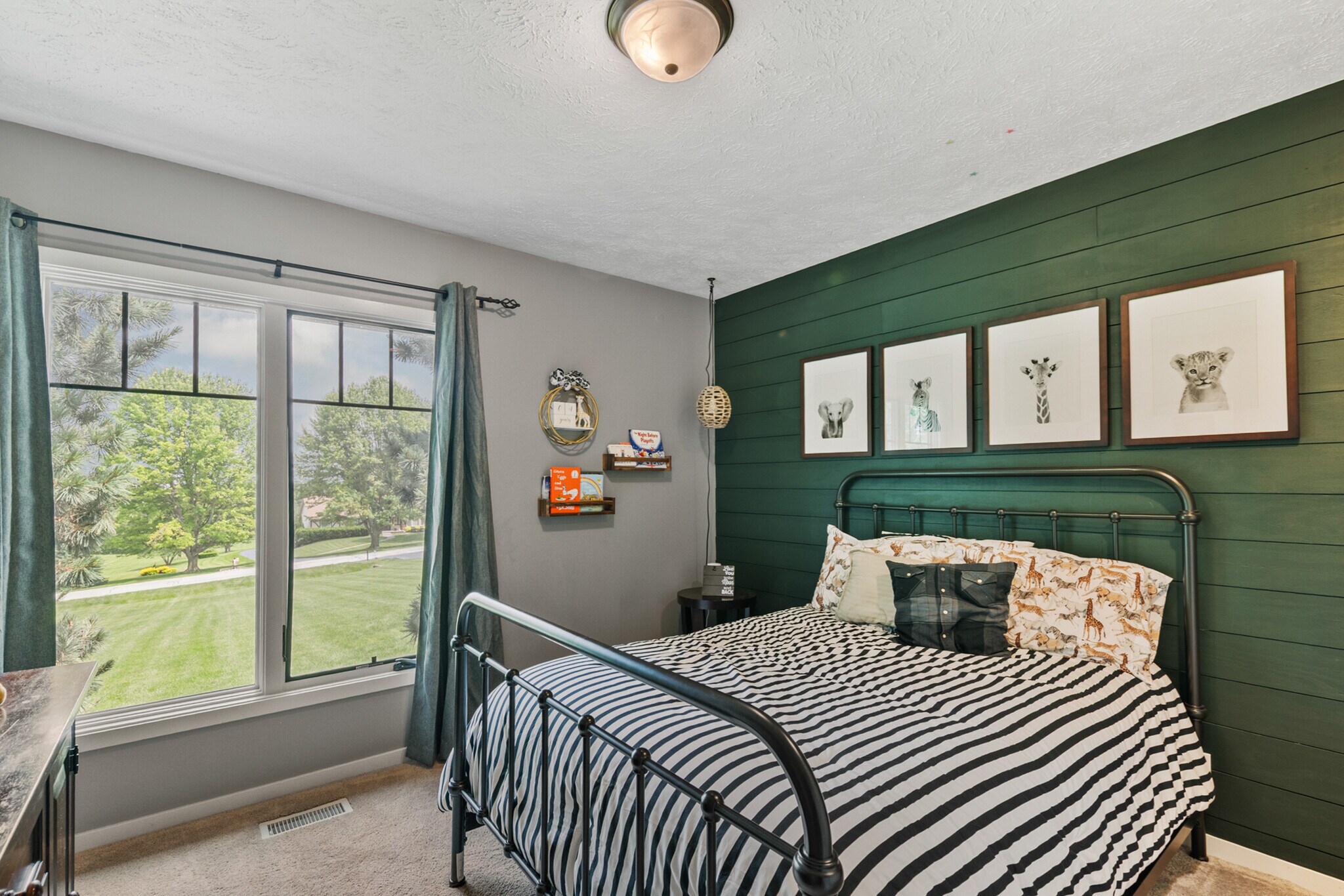 Building Photo - 4606 S 184th Plz