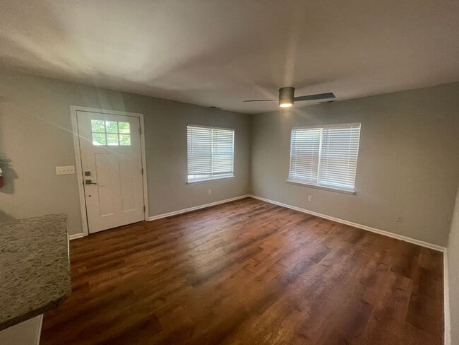 Building Photo - MOVE IN SPECIAL $500 Security Deposit, with approved Credit background. Monthly rent INCLUDES ALL...