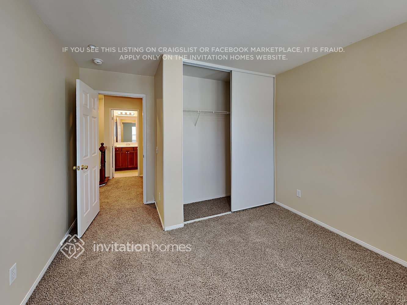 Building Photo - 16467 El Revino Dr