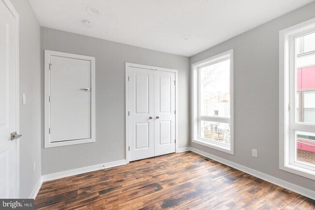 Building Photo - 815 Perkiomen St