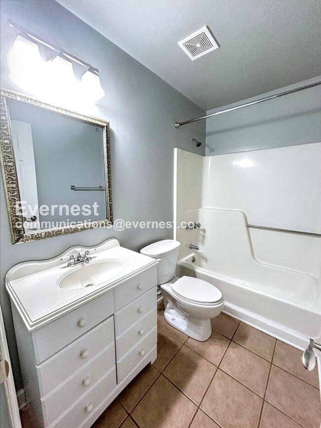 Building Photo - 6712 Magnolia Ct