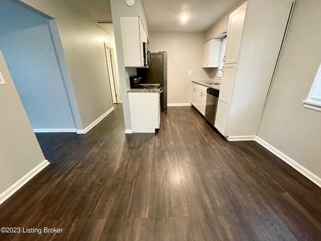 Building Photo - 4006 Weigela Dr