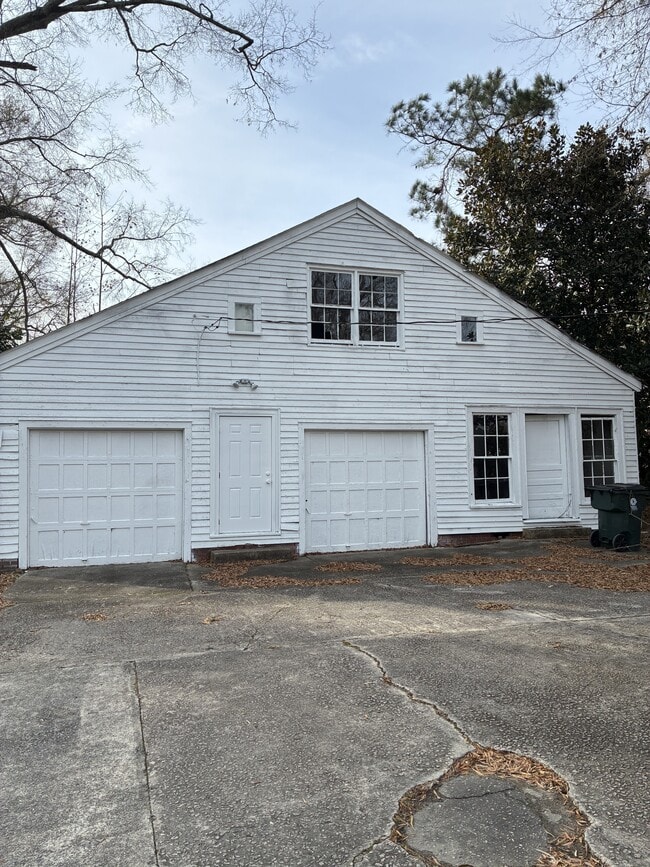 Building Photo - 3348 N Pitt St