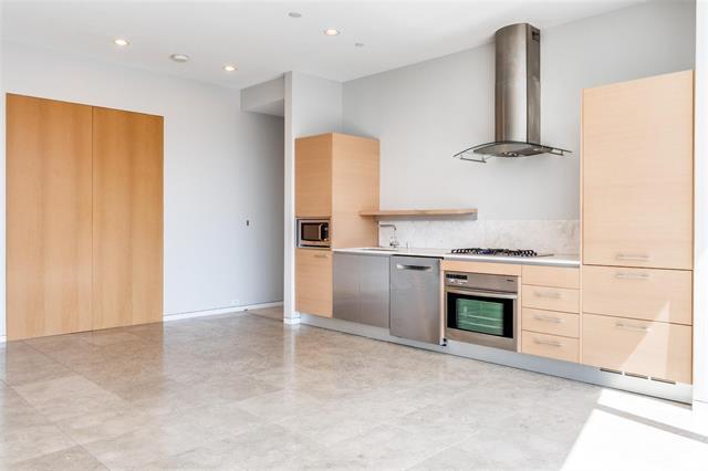 Building Photo - 2430 Victory Park Ln