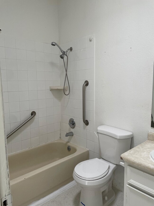 Building Photo - 8154 St Andrew Ln