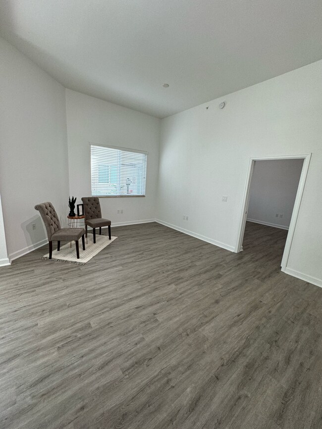 dinning room - 8235 Lake Dr