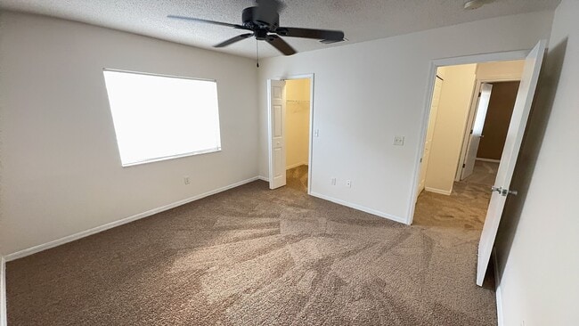 Building Photo - MOVE IN SPECIAL- Newly renovated 3 bedroom...