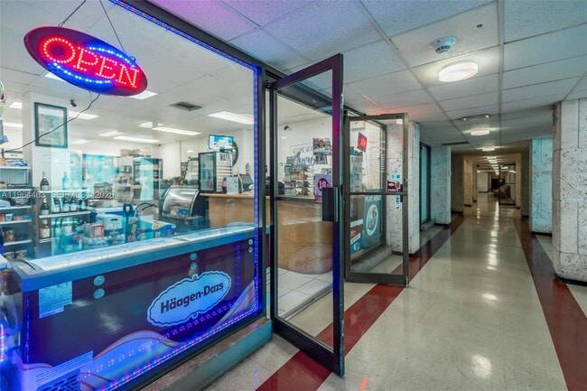 Building Photo - 1985 S Ocean Dr