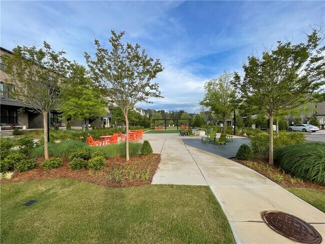 Building Photo - 6540 Cortland Walk