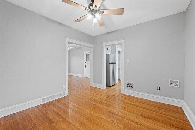 Building Photo - 1514-1518 McCausland Ave