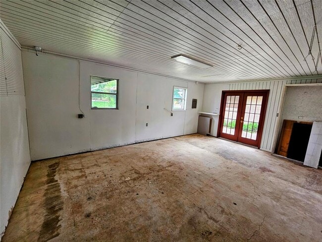 Building Photo - 2015 Silver Leaf Dr