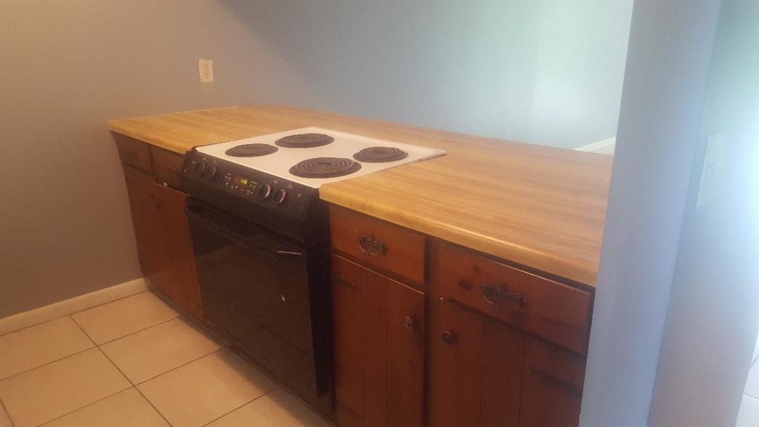 Building Photo - 360 S 7th St