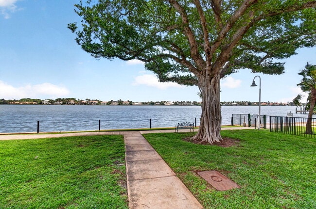 Building Photo - 157 Yacht Club Way