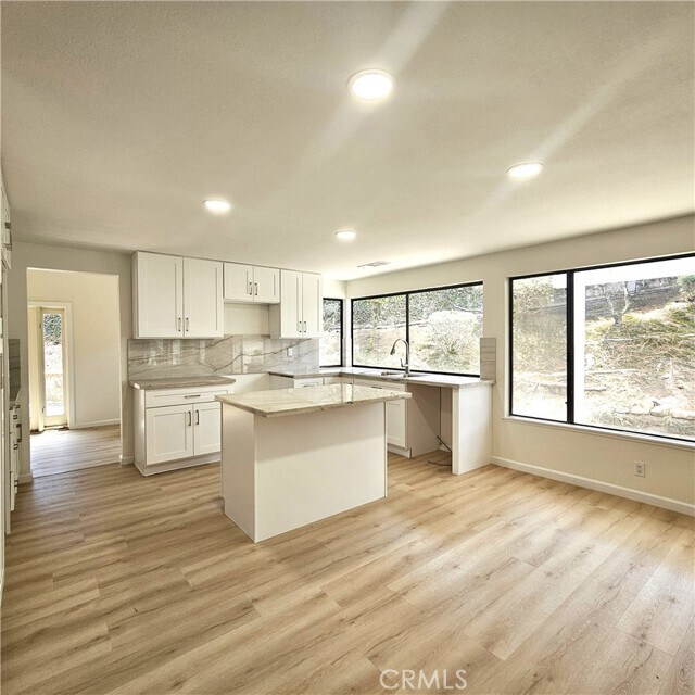Building Photo - 289 S Solomon Dr