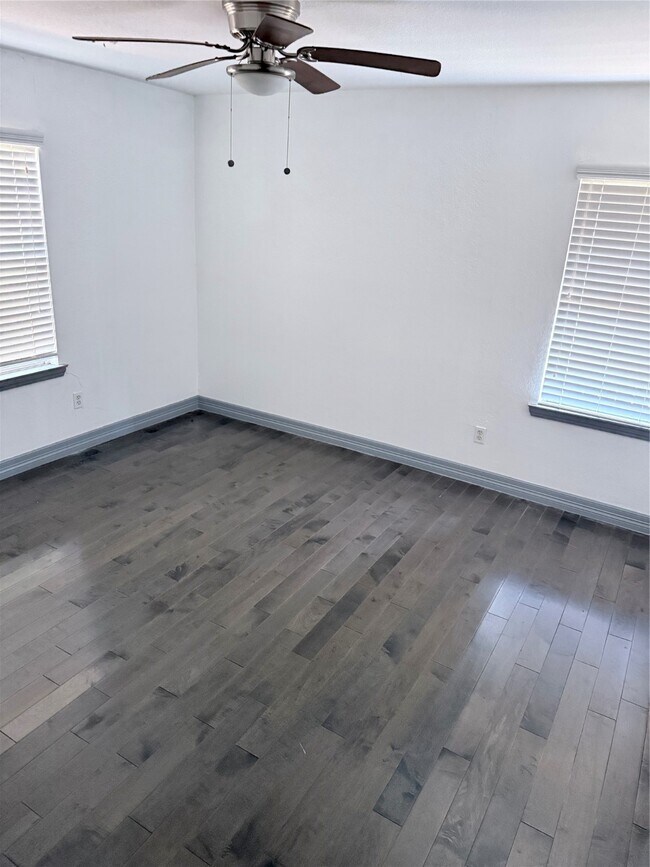 Building Photo - 3818 Linkwood Dr