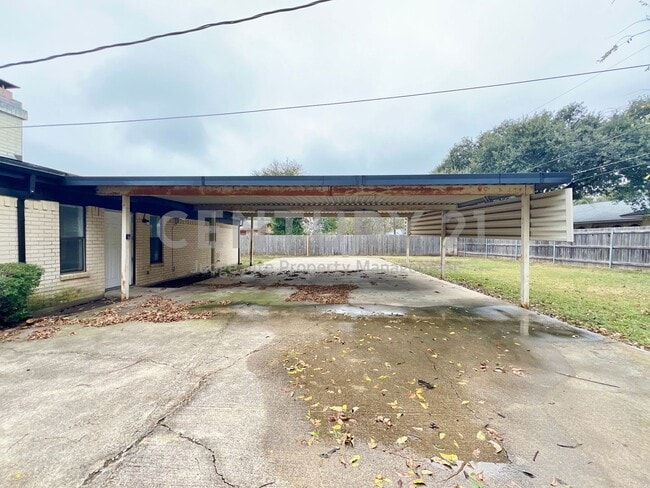 Building Photo - Beautifully Updated 5/3/2 in Fort Worth For Rent!