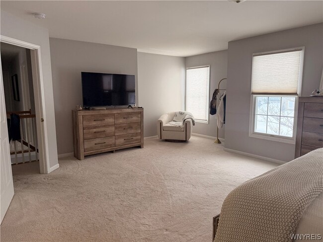 Building Photo - 5558 Martha's Vineyard