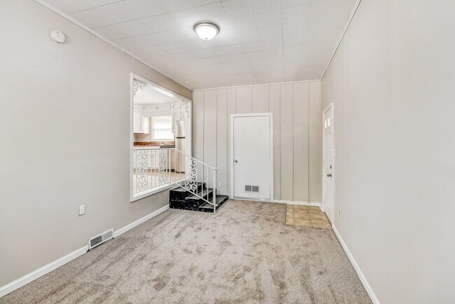 Building Photo - 1217 5 Mile Rd