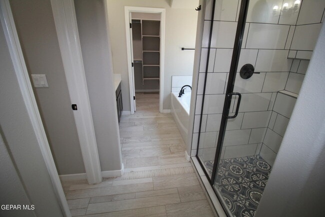 Building Photo - 509 Cedarwood Ave