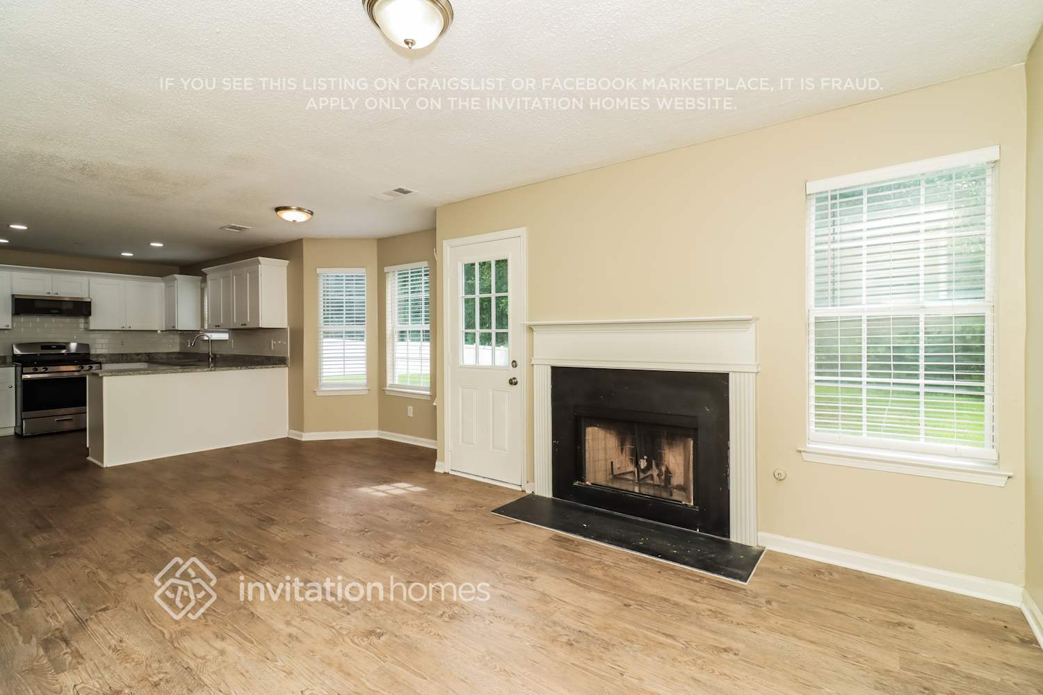 Building Photo - 6058 Pavestone Dr SW