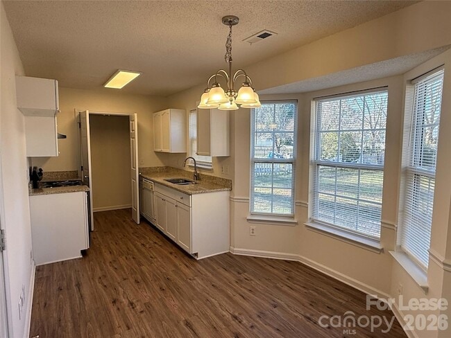 Building Photo - 12631 Cumberland Crest Dr