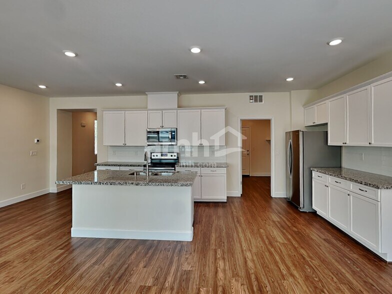 Building Photo - 9259 Baylee Bay Ct