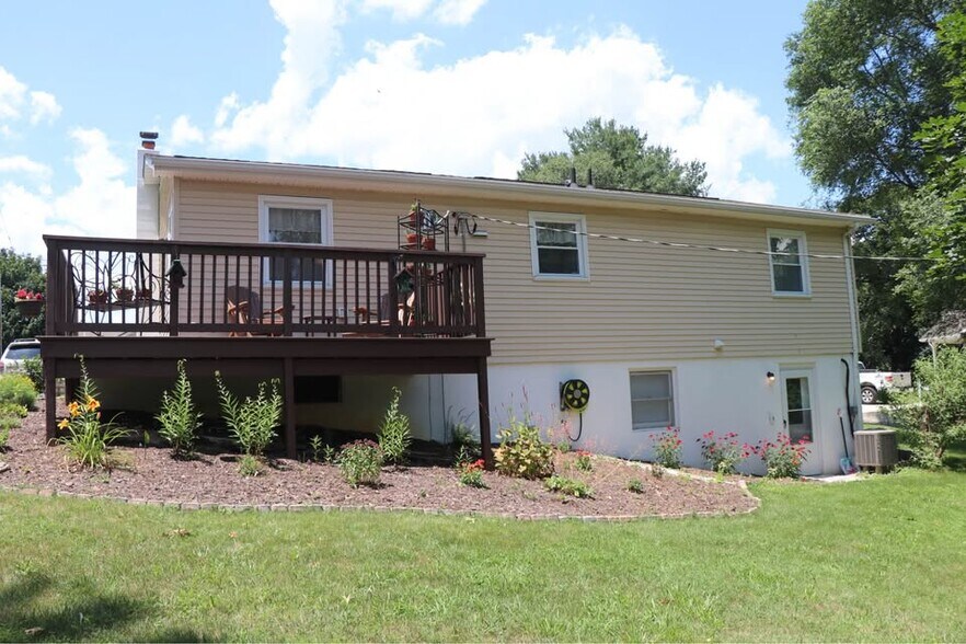 Building Photo - 118 Lucas Ln