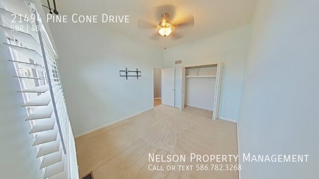 Building Photo - 21494 Pine Cone Dr