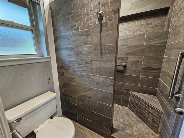 Building Photo - 1701 Coral Rock Ct