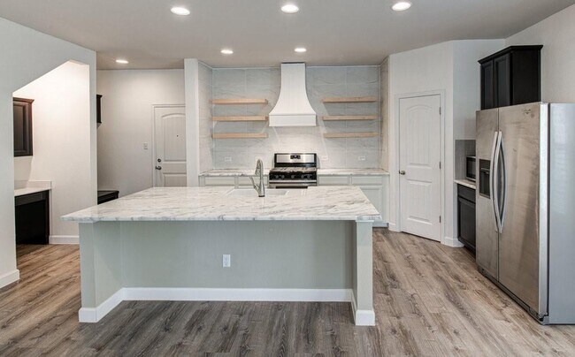 Building Photo - 159 Buckthorn Dr